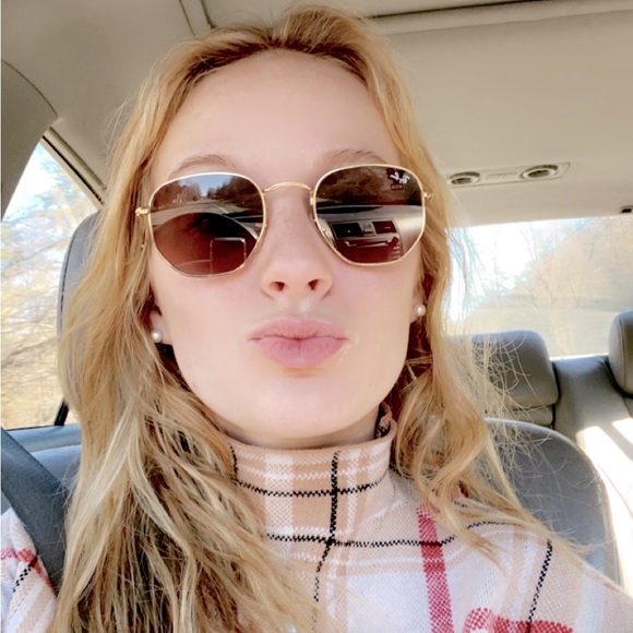 Meet your Posher, Caden - Picture 1 of 1